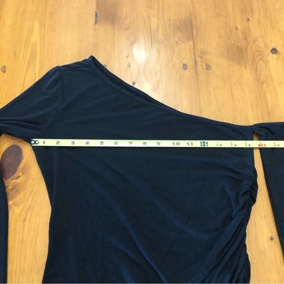 L’AGENCE Hattie One Shoulder Top - Picture 14 of 15
